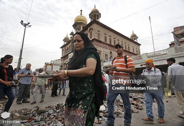 Kaar Sewa at Sri Gurpuri Sahib, Sarhali